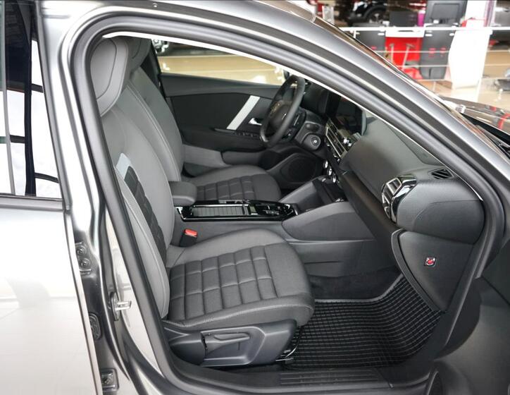 Citroën C4 8
