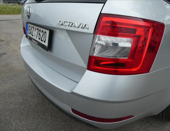 Škoda Octavia 10