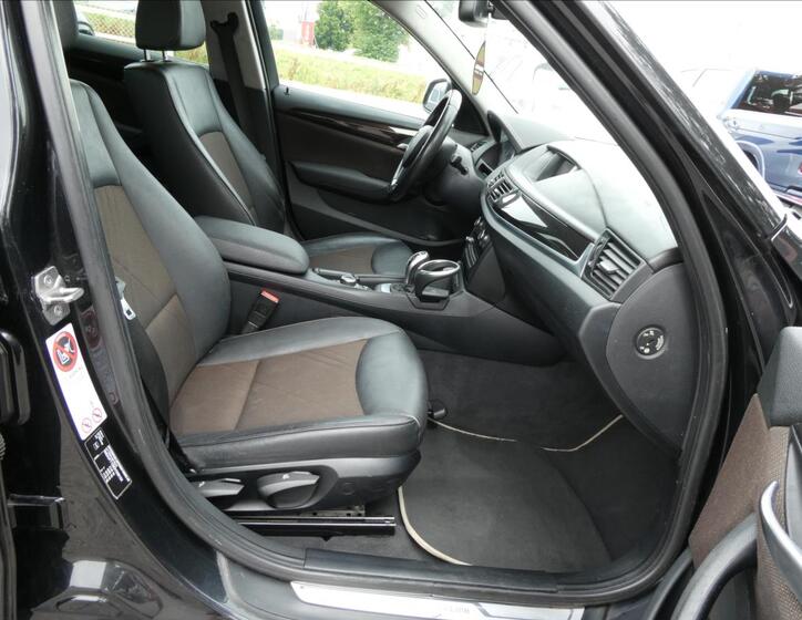 BMW X1 18