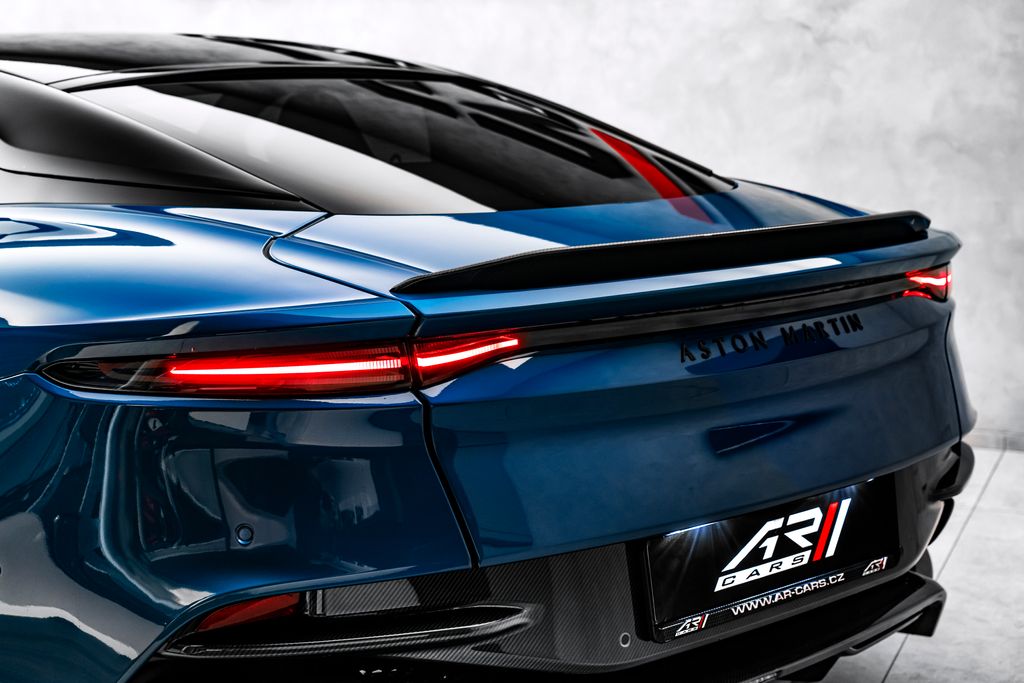 Aston Martin DBS