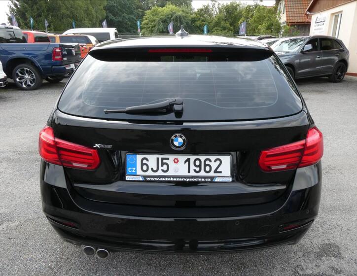 BMW Řada 3 8