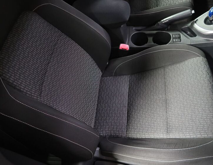 Toyota Auris 13