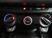 KIA Rio 17