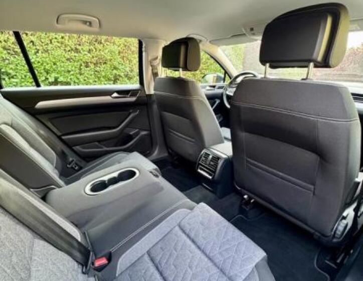 Volkswagen Passat 10