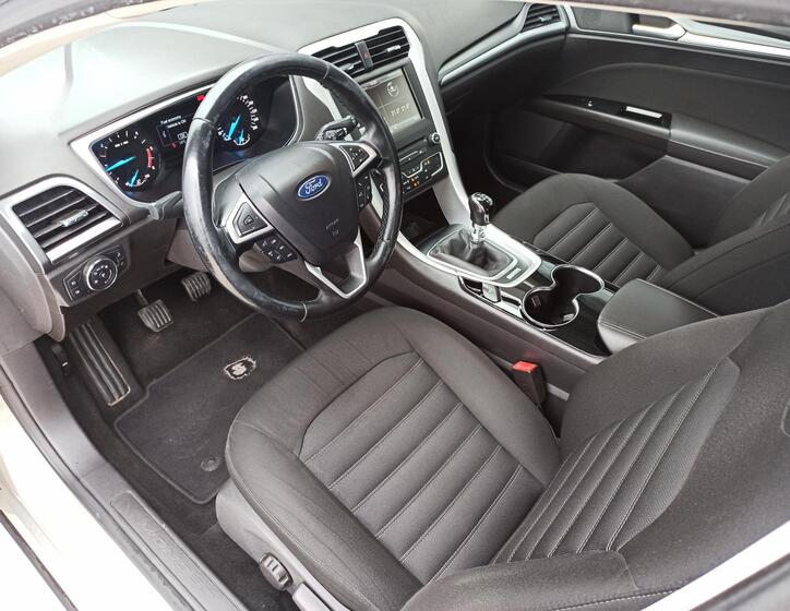 Ford Mondeo 10