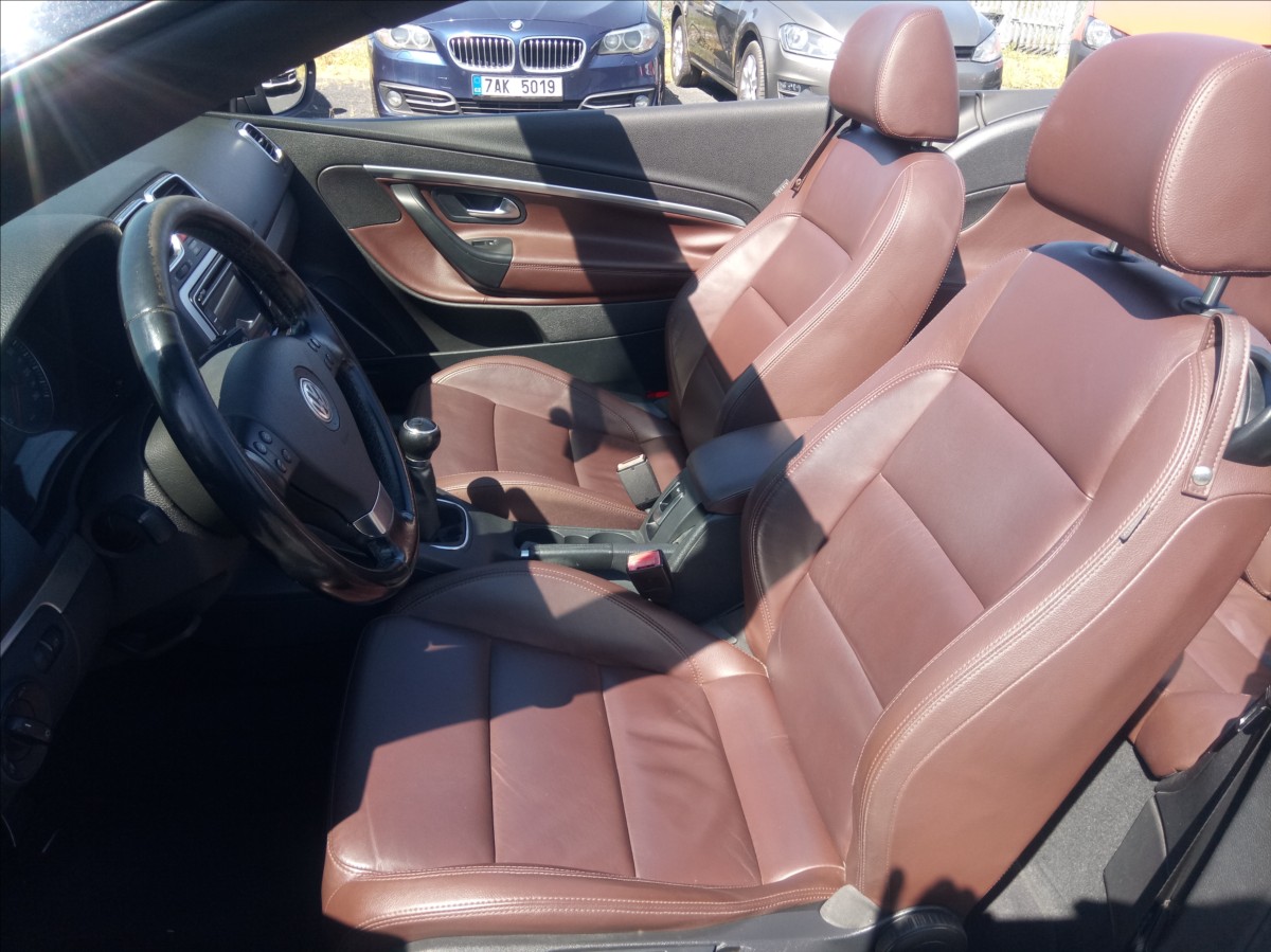 Volkswagen EOS