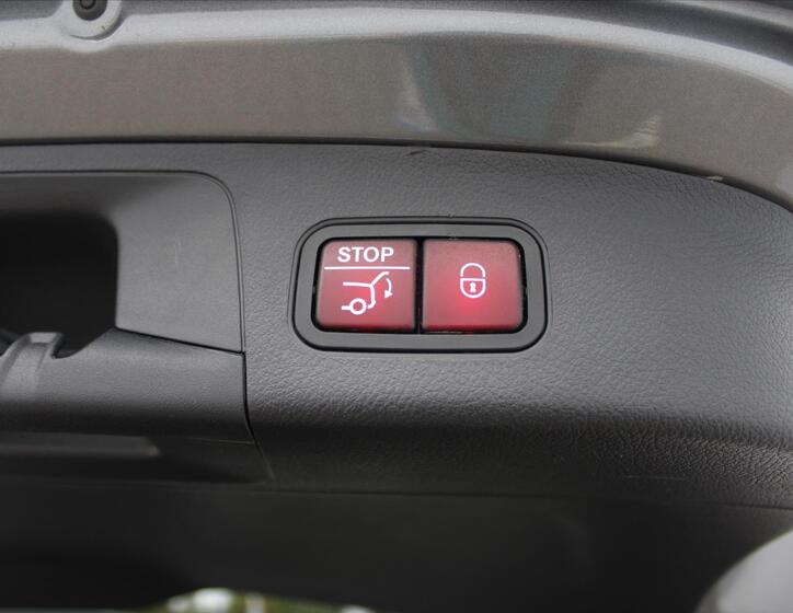 Mercedes-Benz GLA 13