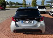 Toyota Yaris 4