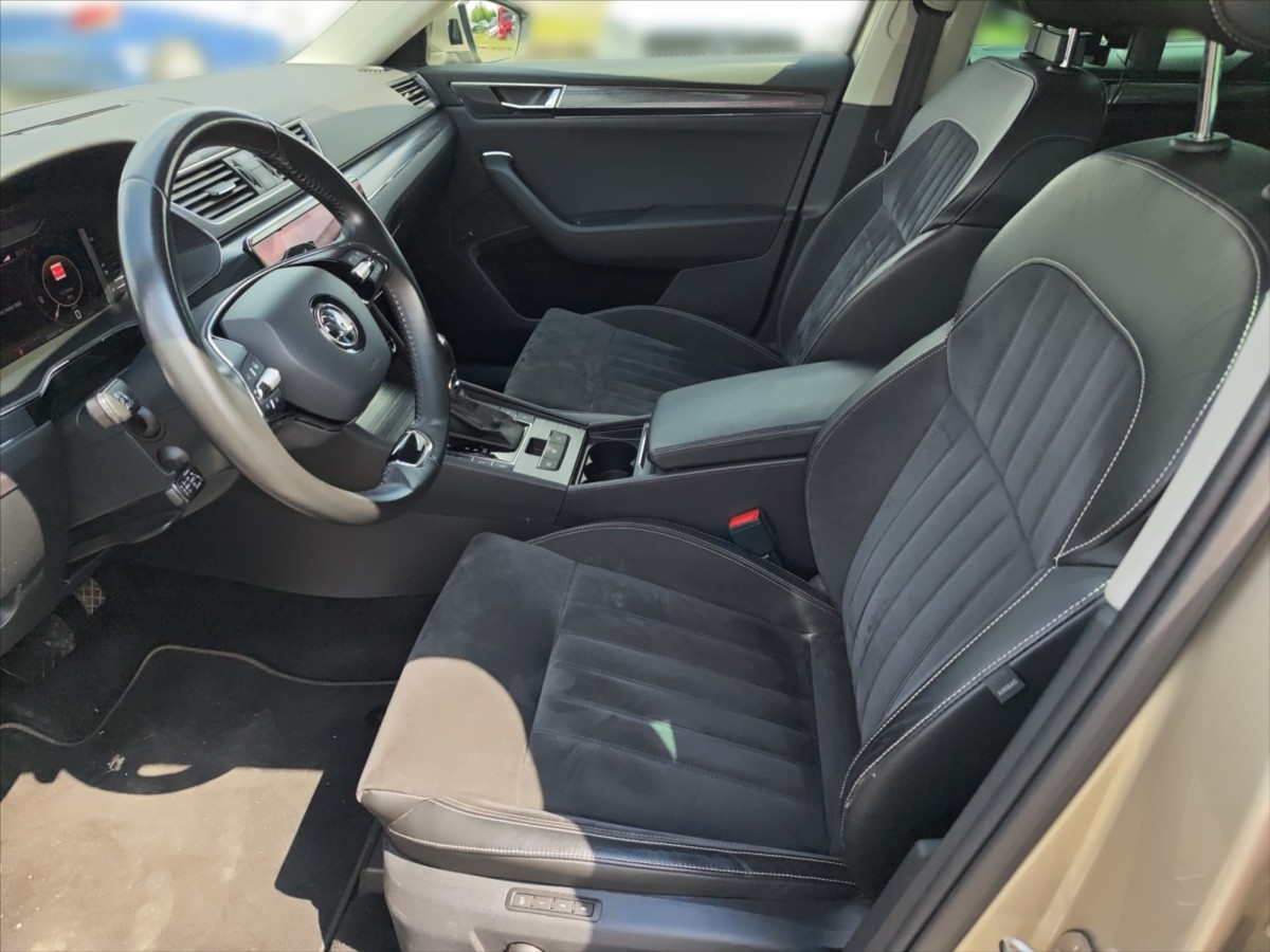 Škoda Superb
