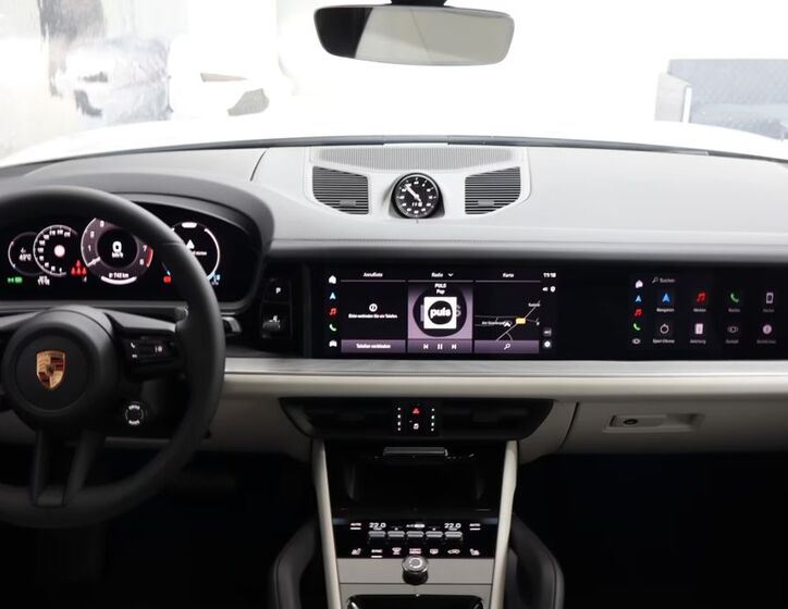 Porsche Cayenne 11