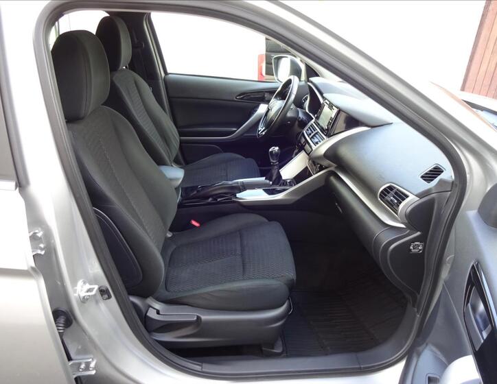 Mitsubishi Eclipse Cross 28