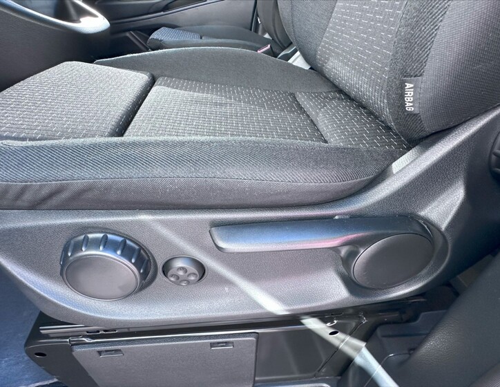 Mercedes-Benz Vito 24