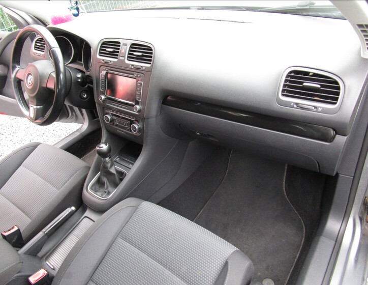Volkswagen Golf 15