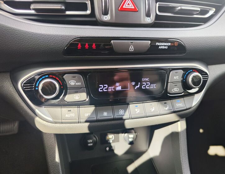 Hyundai i30 18