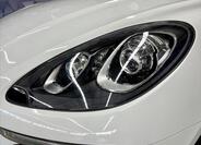 Porsche Macan 8