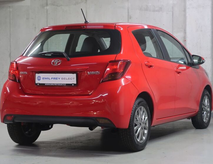 Toyota Yaris 5