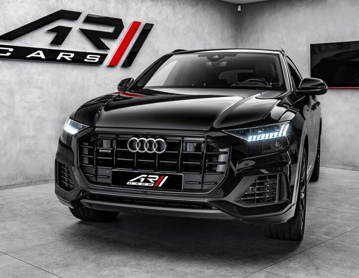 Audi Q8 3