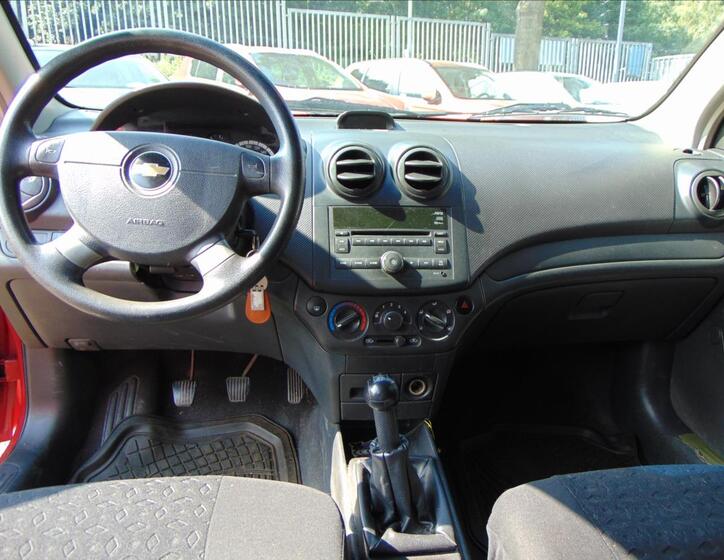 Chevrolet Aveo 10