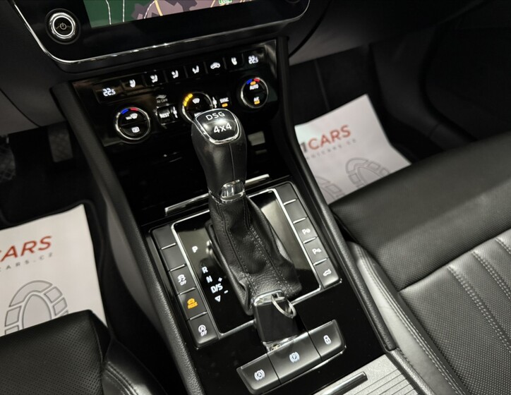 Škoda Superb 18